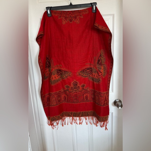 Women Scarf - Picture 1 of 5